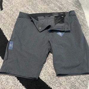 Kenneth Cole stretch shorts size 36 slim fit tech short